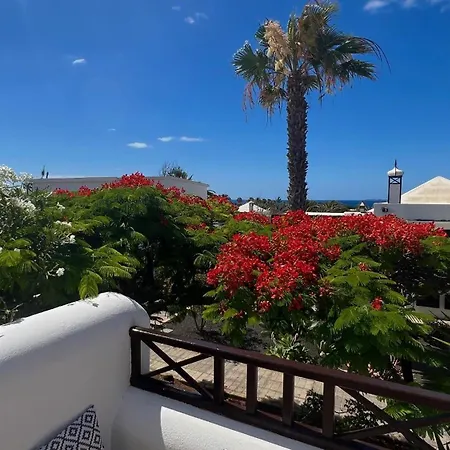 Casa vacanze Casa Casablanca Carlos Park, Tranquil Yet Area 15 Minutes Walk To Town Centre